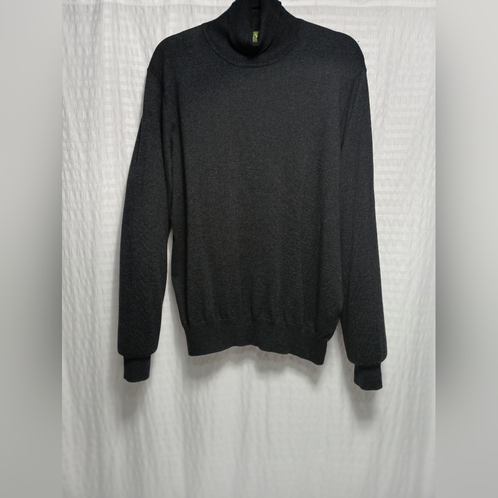 Orvis Men's Cotton, Cashmere, Silk Relaxed Fit Turtleneck Sweater. M